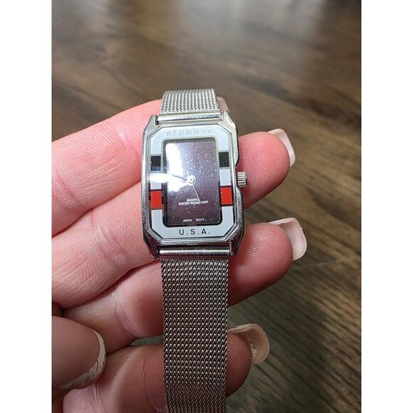 Tommy Hilfiger Tank Watch Women 21mm Silver Tone - Picture 3 of 16